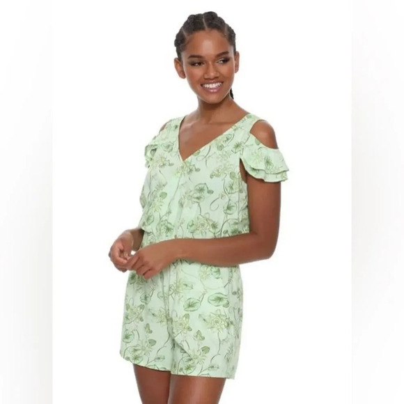 HOT TOPIC x DISNEY x HER UNIVERSE Tiana Cold Shoulder Romper - Picture 1 of 10